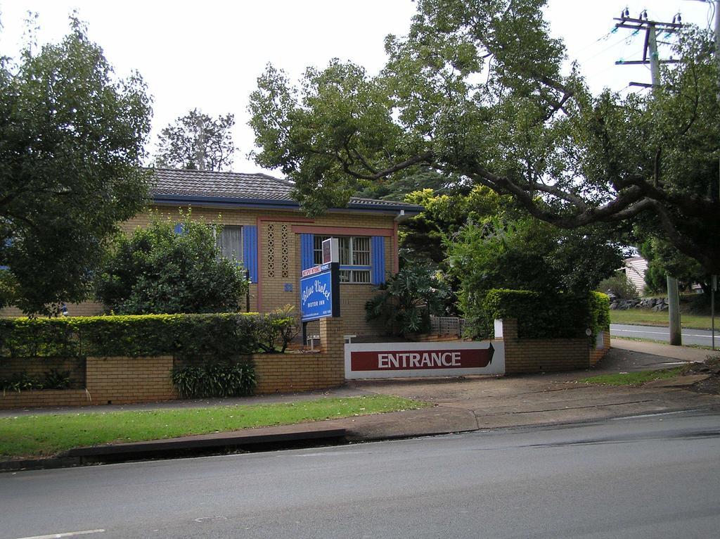 Blue Violet Motor Inn Toowoomba Bagian luar foto
