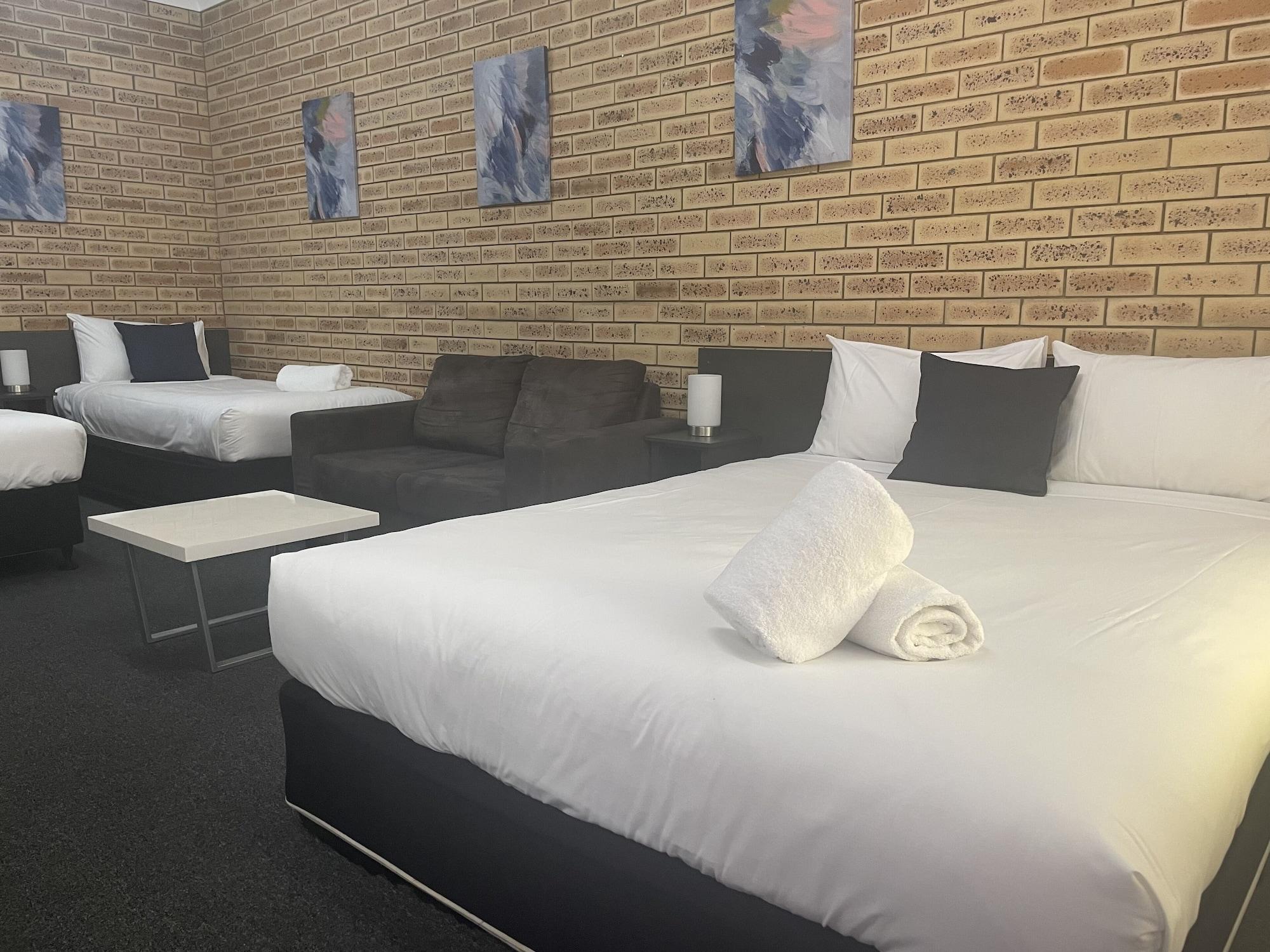 Blue Violet Motor Inn Toowoomba Bagian luar foto