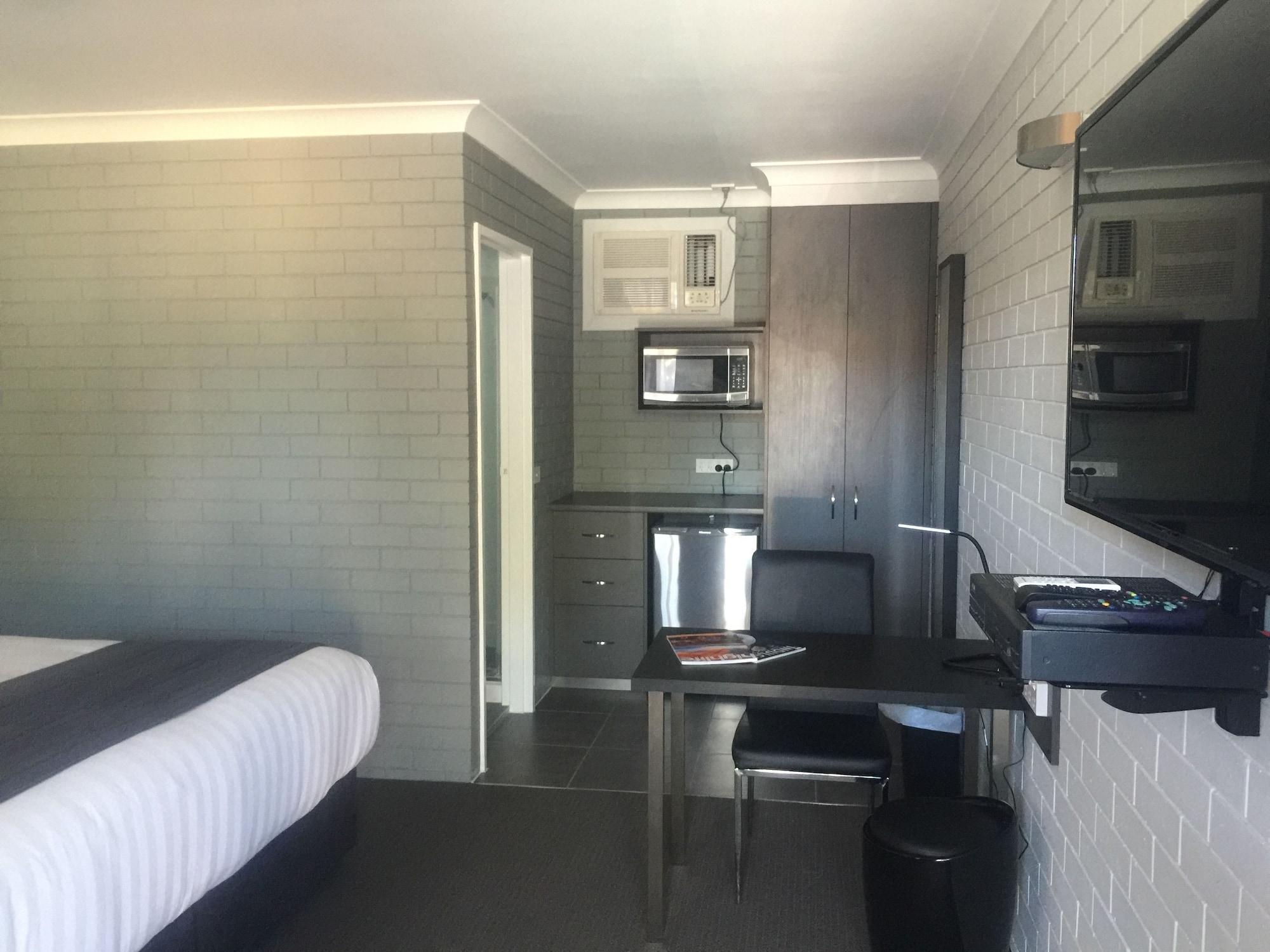 Blue Violet Motor Inn Toowoomba Bagian luar foto