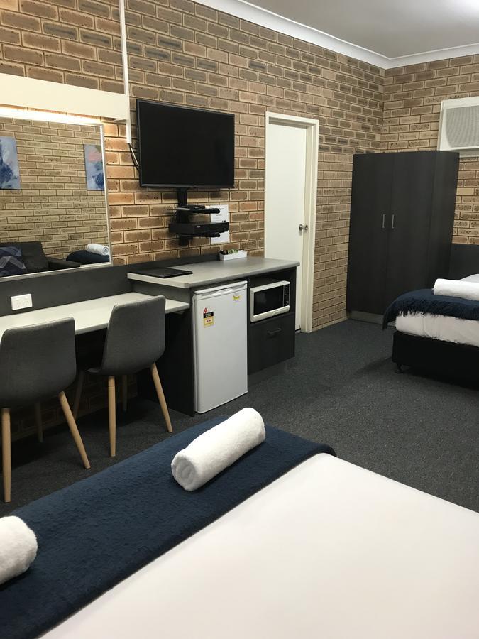 Blue Violet Motor Inn Toowoomba Bagian luar foto