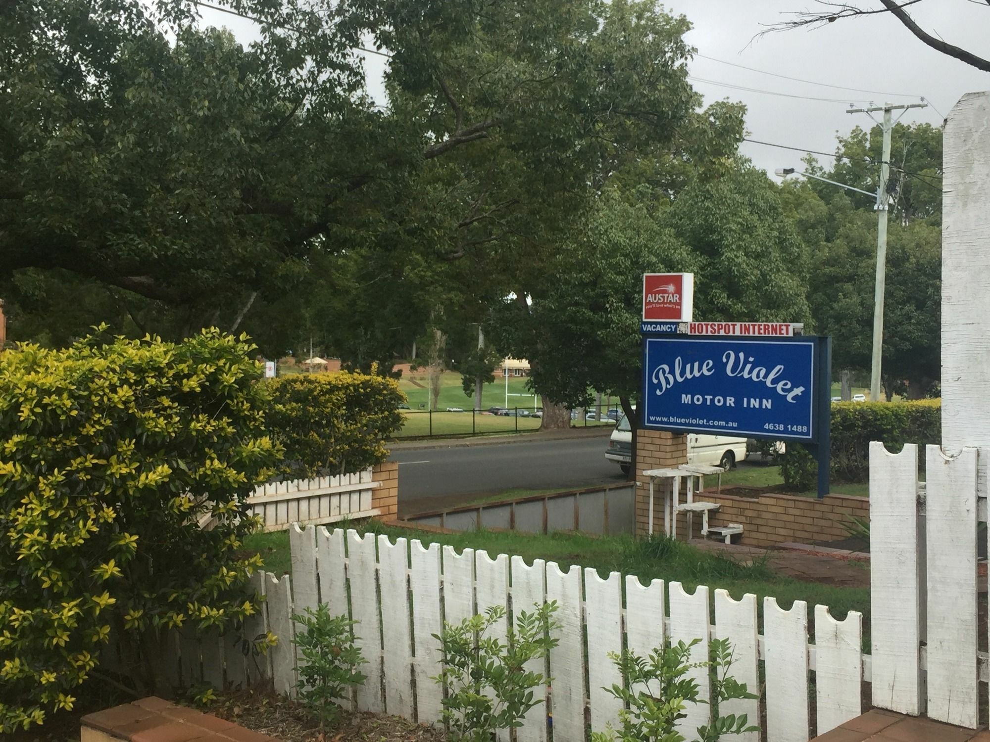 Blue Violet Motor Inn Toowoomba Bagian luar foto